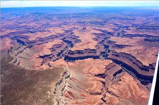 small_i- Grand-1.webp